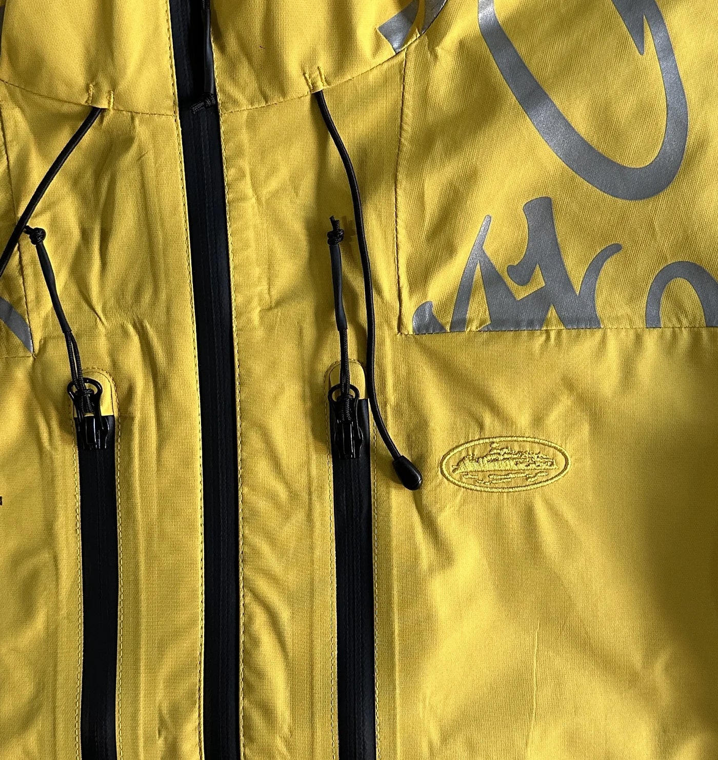 CORTEIZ ELITEWORK WATERPROOF SHELL JACKET (YELLOW)